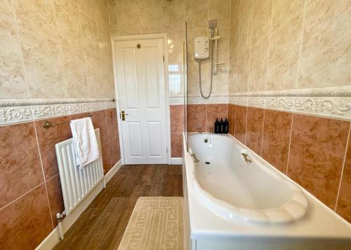 Cosy Croft Cottage — Rotherham — photo 4