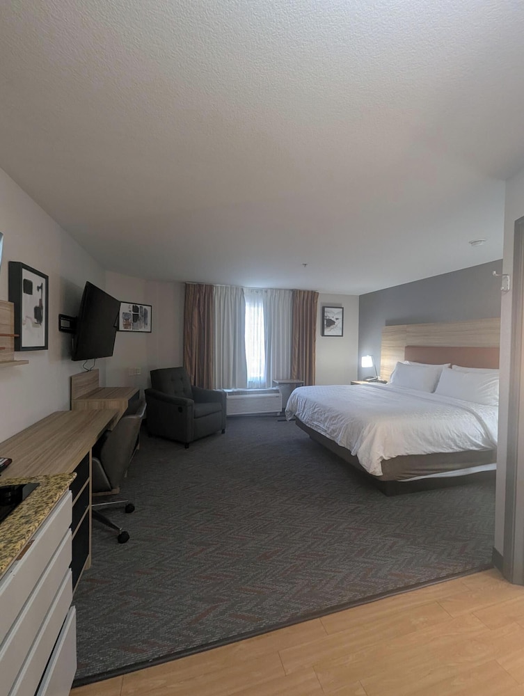 Candlewood Suites Loveland by IHG - photo 18