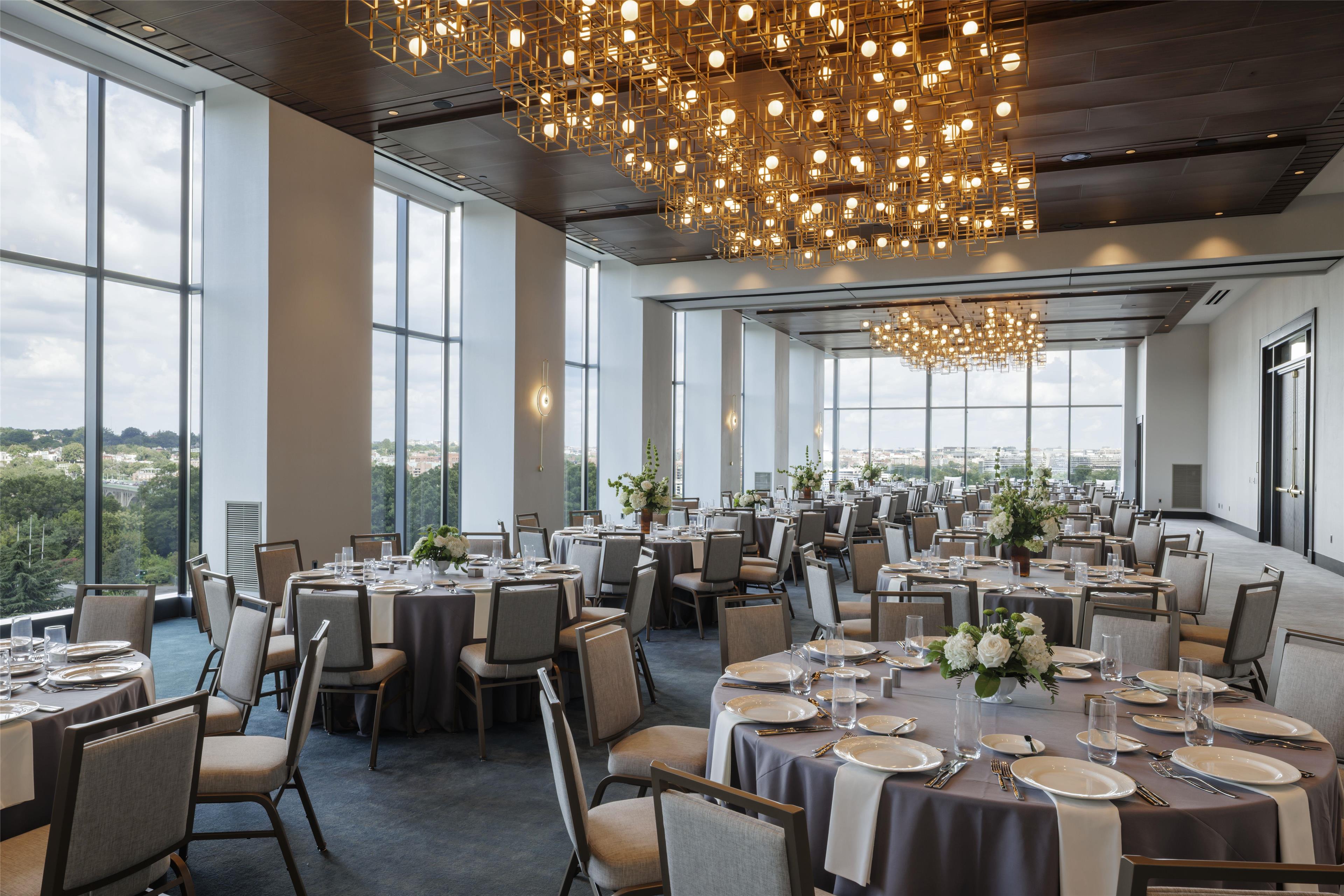 Hilton Arlington Rosslyn The Key - photo 33