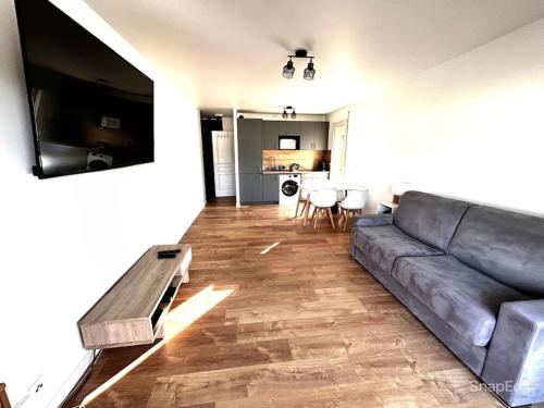 Superbe Studio Climatise Avec Terrasse Proche Mer