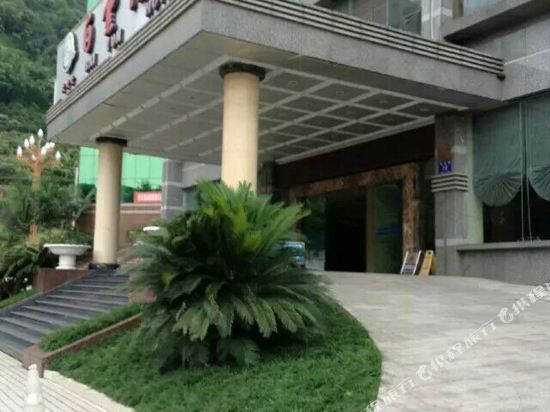 Bai Yun Hotel in Zhaotong, People's Republic of China