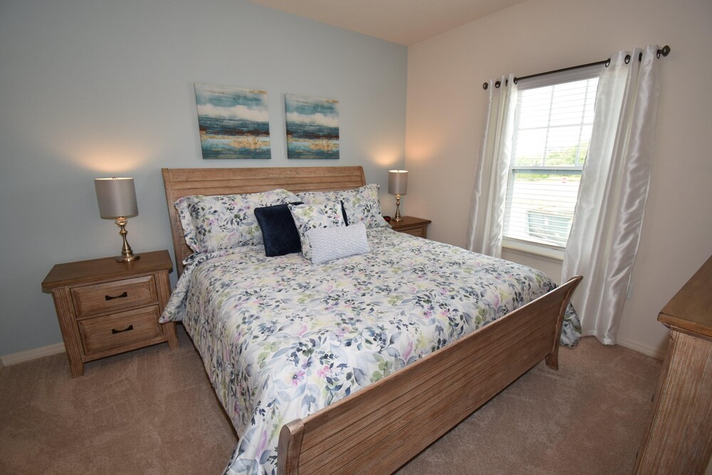 Nov Special W Lucaya 4bed 2 Bath ID: 256175 - photo 5