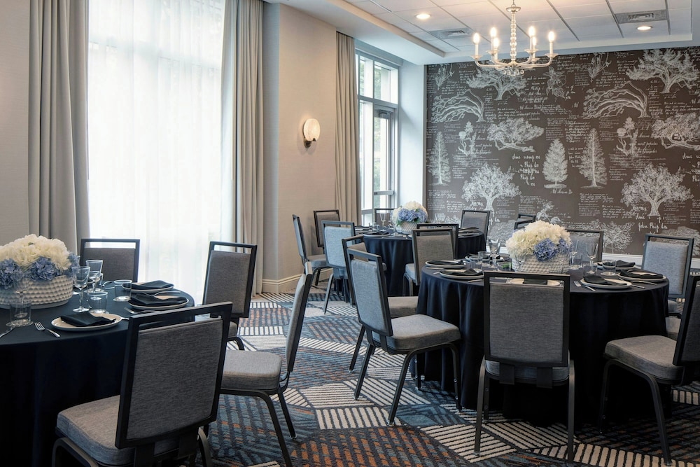 Hotel Tonnelle New Orleans A Tribute Portfolio Hotel By Marriott - photo 38