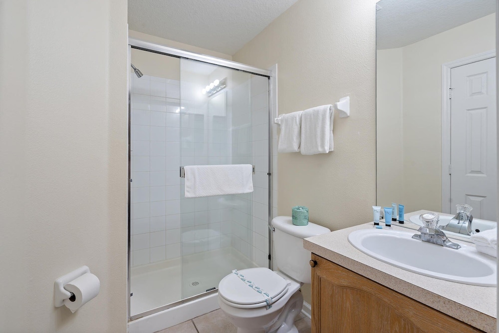 8104 fan Palm way - photo 21