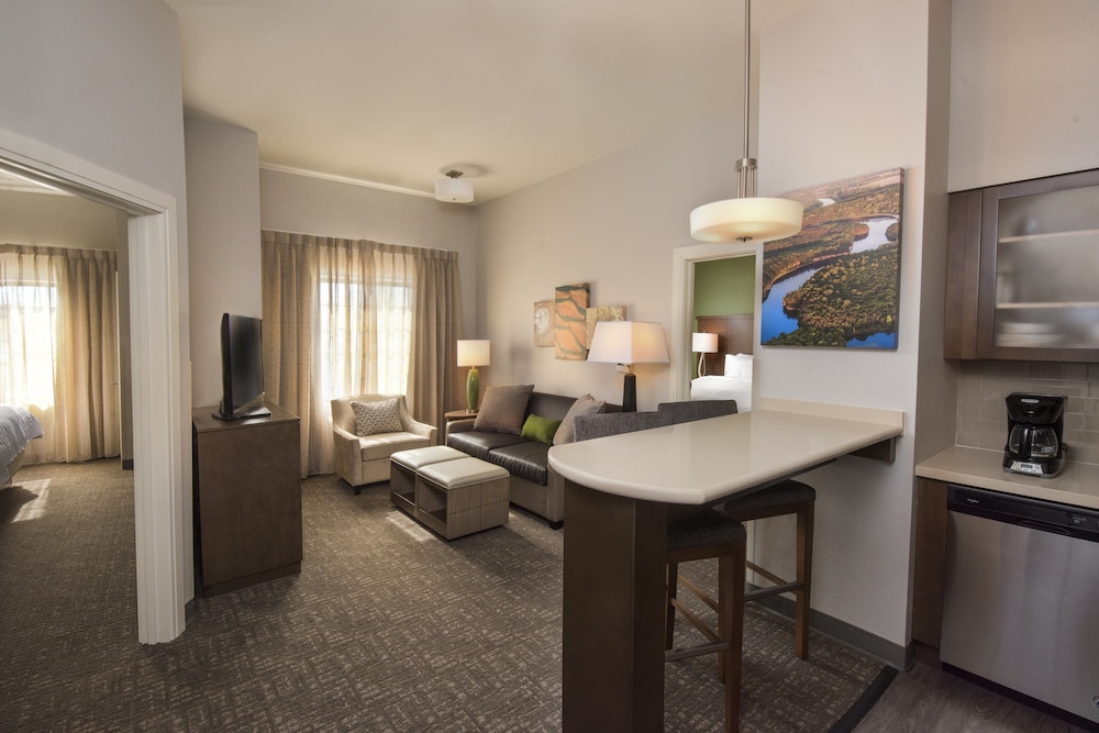 Staybridge Suites Wisconsin Dells Lake Delton by IHG - photo 8