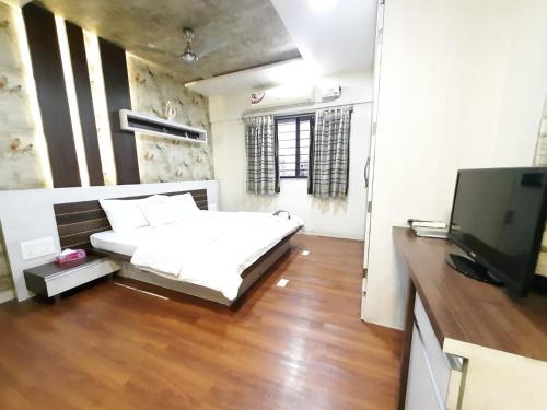 Bluebell Service Apartment — 4-Star Luxury Hotel in Pune, India