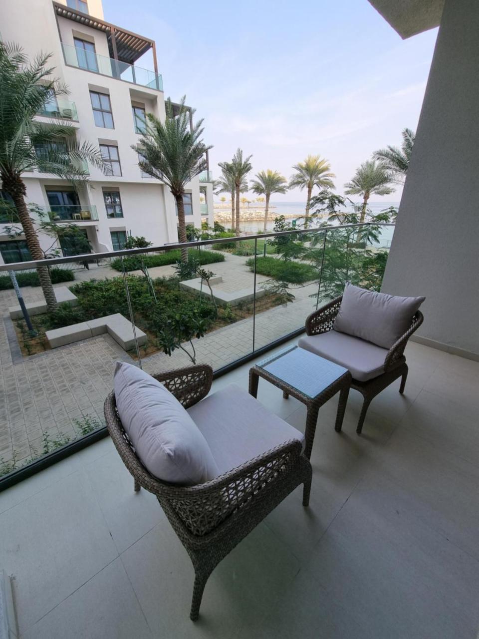 Shaqa at Address Beach Residence Fuj — 4-Star Luxury Hotel in Al Fujairah City, United Arab Emirates