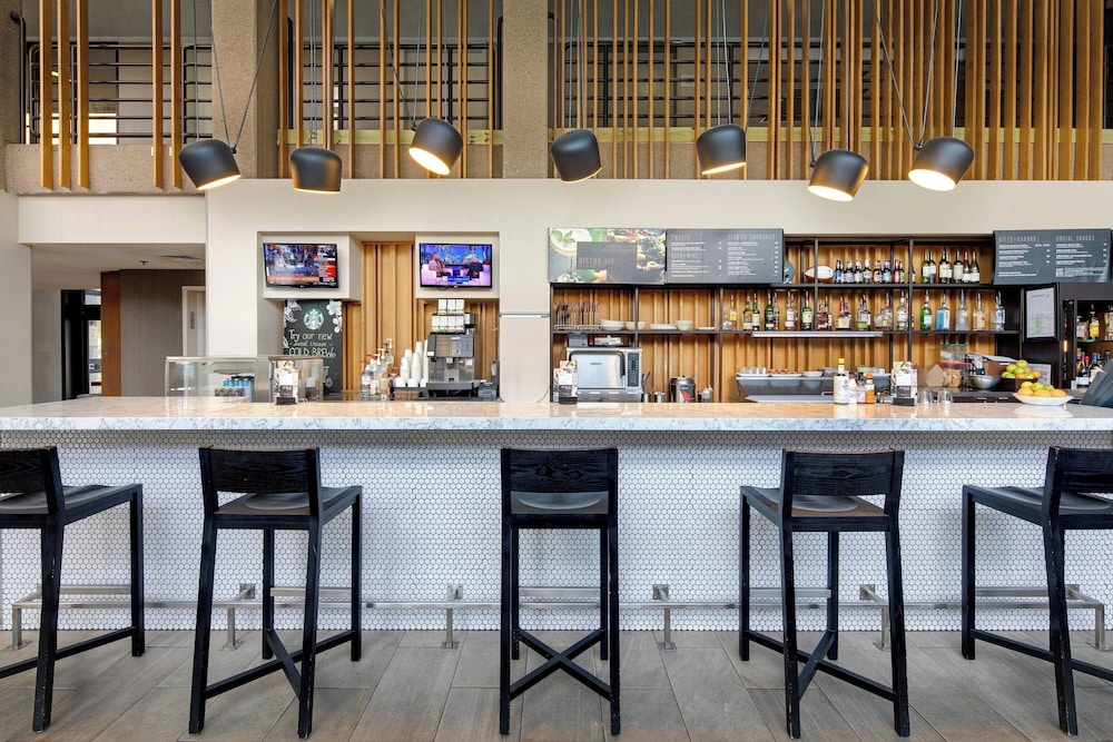 Courtyard by Marriott Austin University Area - photo 26