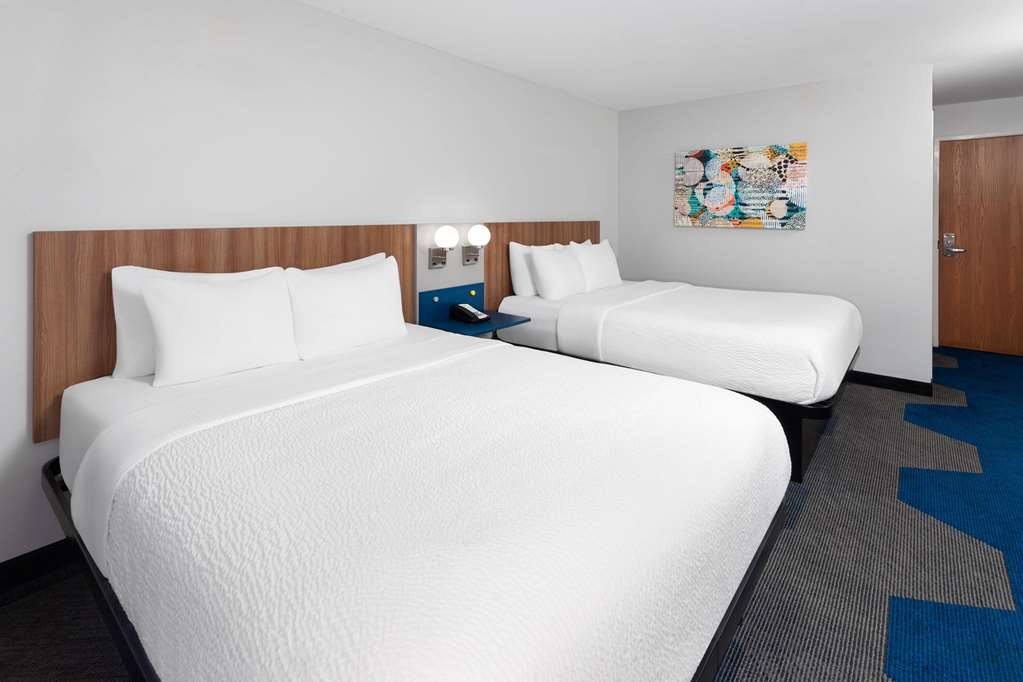 Microtel Inn by Wyndham Janesville - photo 15