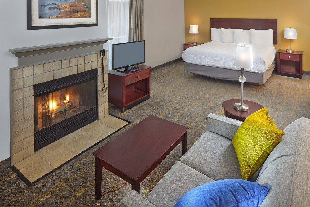 New Haven Village Suites - photo 16