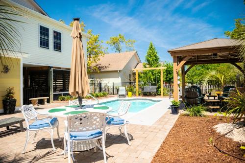Nemo's Place by Oak Island Accommodations - featured photo