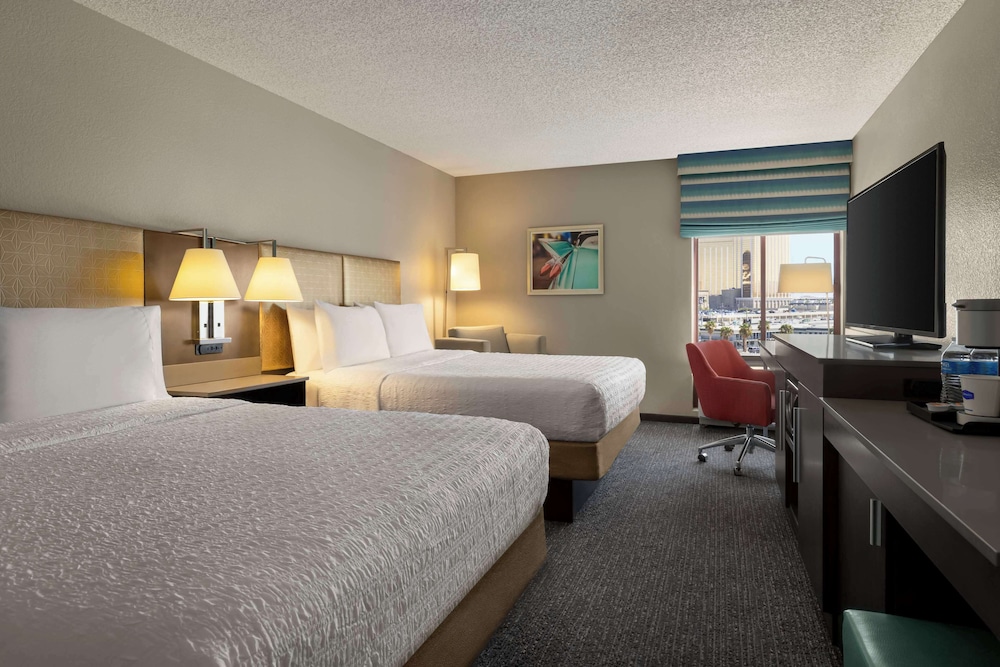 Hampton Inn Tropicana - photo 23