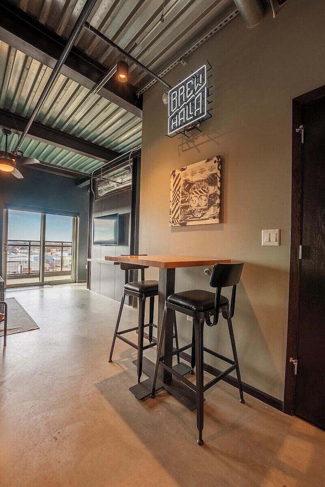 Brewhalla Hotel - photo 18