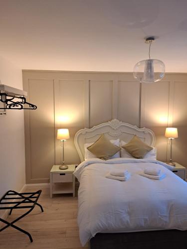 Lochview House 3 bed — 4-Star Luxury Hotel in Buncrana, Republic of Ireland