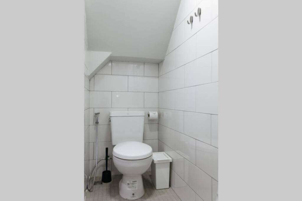 S1 Large Duplex Silom 3 Beds Full Kitchen WIFI