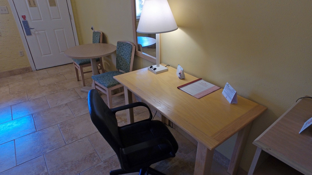 Ramada by Wyndham & Suites South Padre Island - photo 30