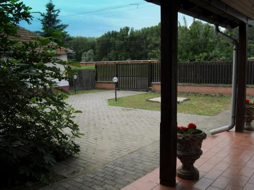 Csongrádi Vendégváró Apartmanok Szarka Ház — Csongrad — photo 5