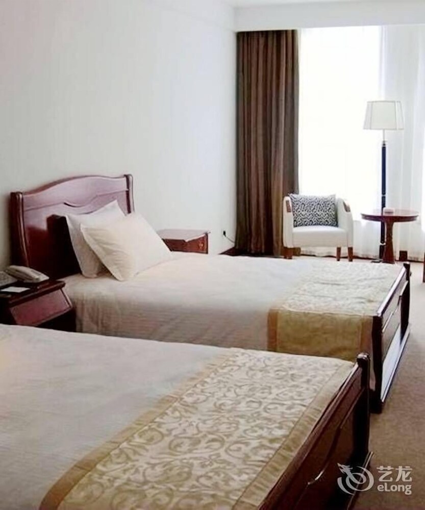 Phoenix Tree Hotel — 4-Star Luxury Hotel in Beijing, People's Republic of China
