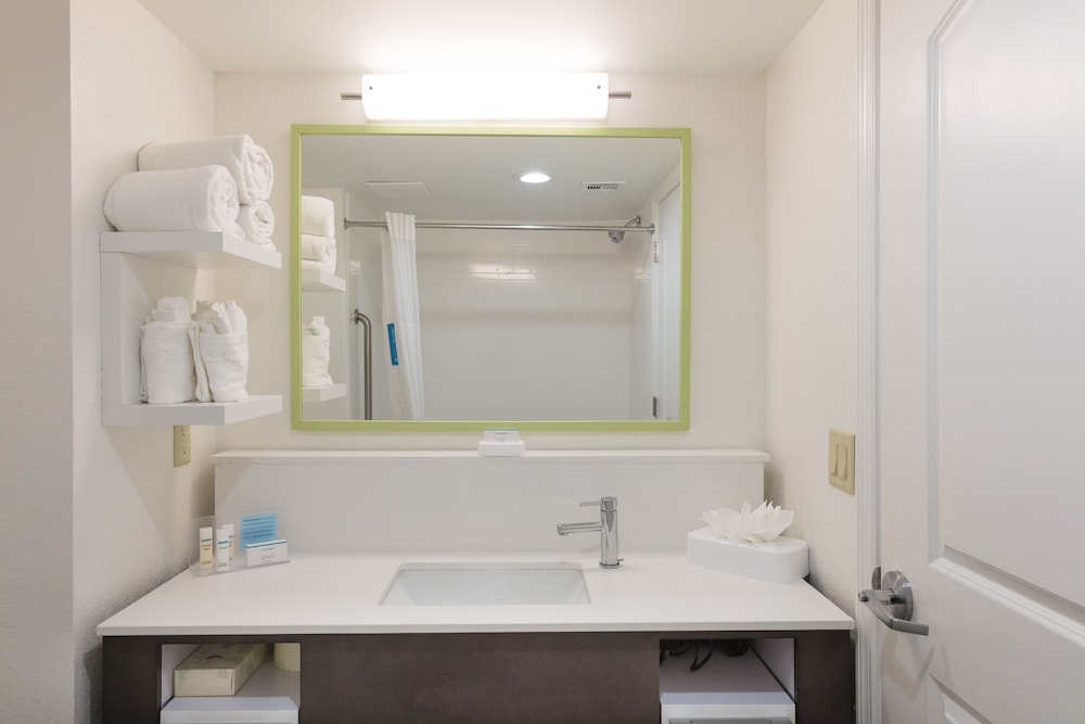 Hampton Inn St. Augustine Beach - photo 33