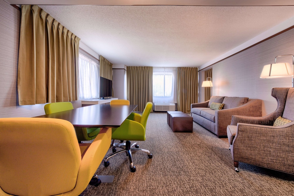Hilton Garden Inn Detroit Southfield MI - photo 30