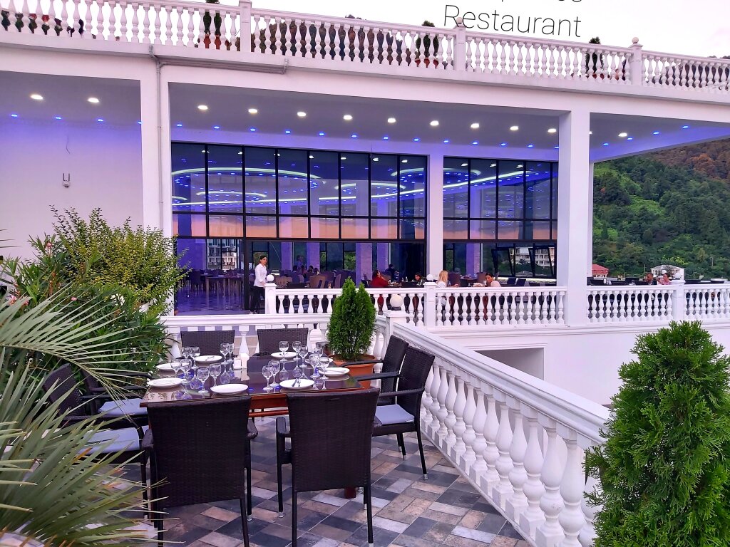 Hotel Zura