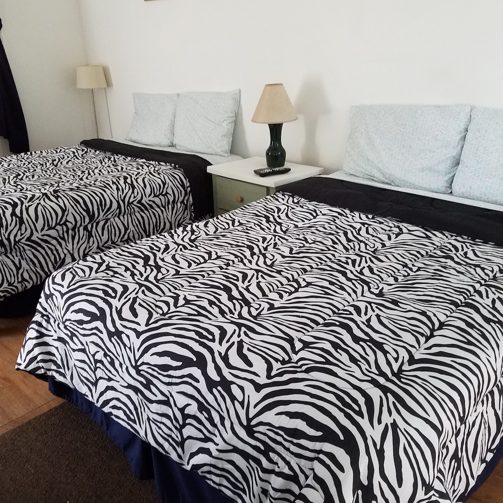 Becket Motel - photo 8