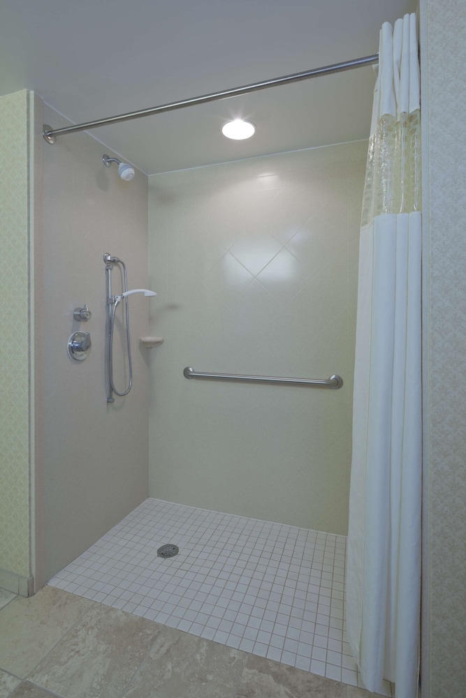 Hampton Inn Moss Point Pascagoula - photo 15