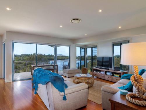 Myall River Magic - carbon neutral hotel in Tea Gardens