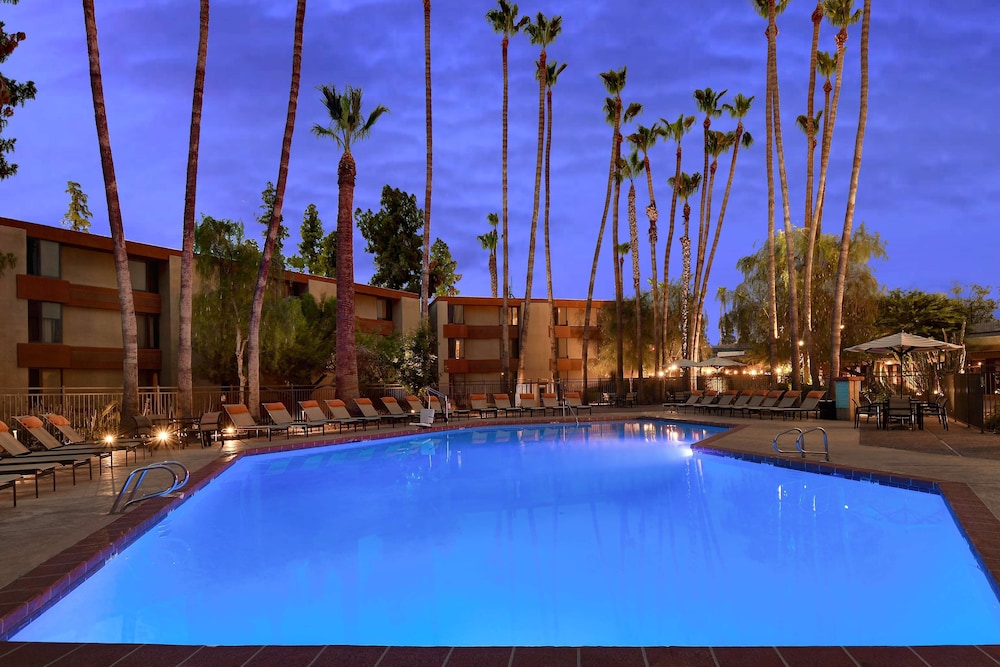 DoubleTree by Hilton Phoenix Tempe - photo 31