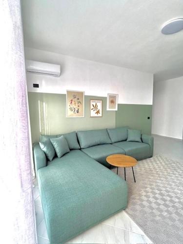 Lulu Apartments — 4-Star Luxury Hotel in Golem, Albania