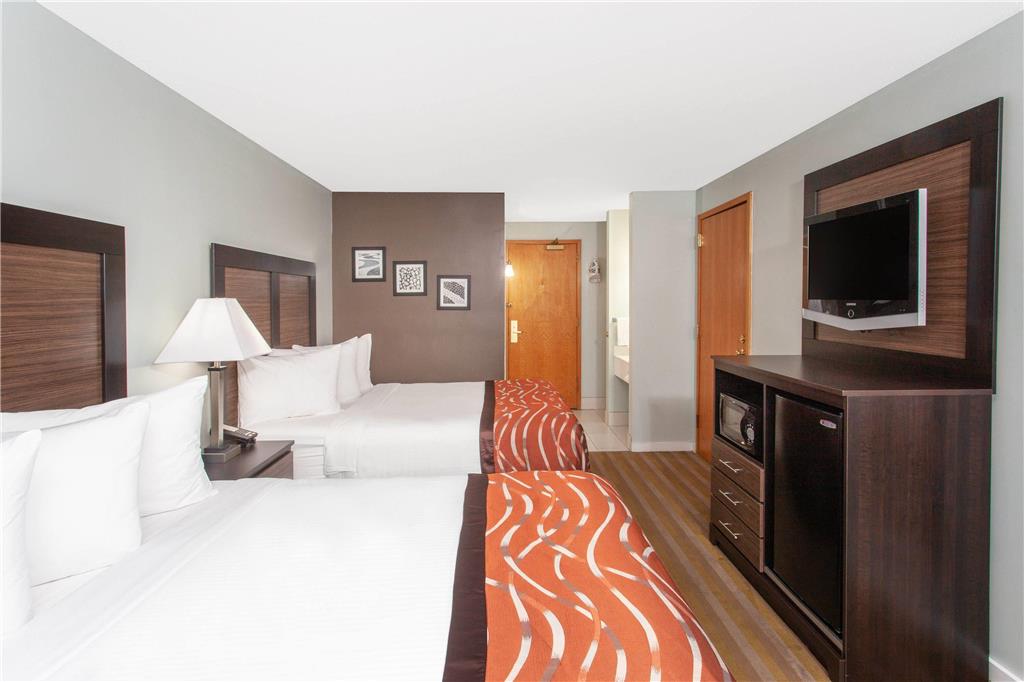 Baymont by Wyndham Grand Haven - photo 13