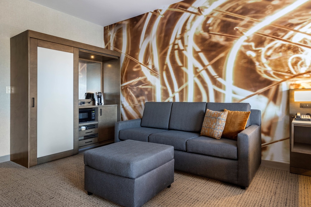 Cambria Hotel West Orange - photo 8