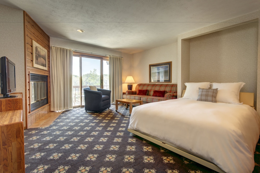 The Highlands at Harbor Springs - photo 30