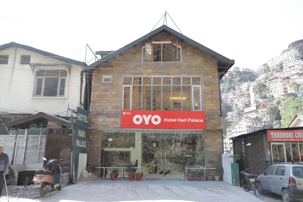 Oyo 22806 Flagship Hari Palace — Shimla