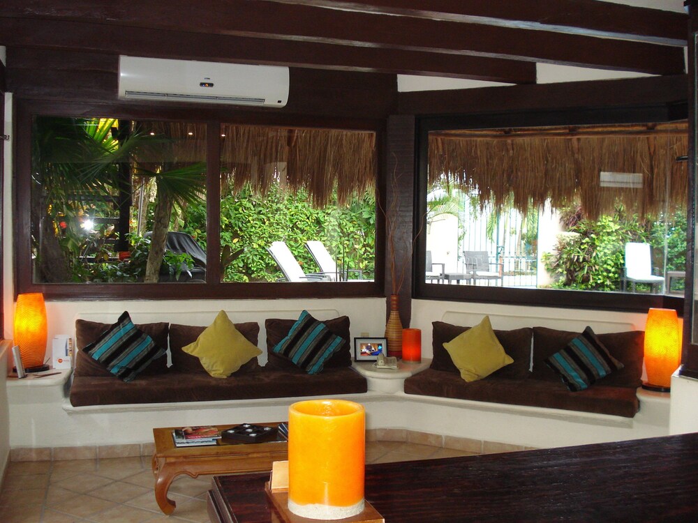 Riviera del Sol