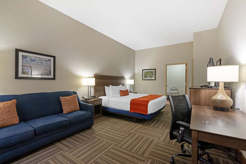 Best Western Colonial Inn - photo 20