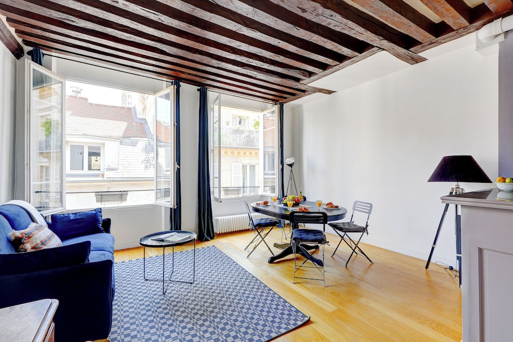 Charming 1BR Steps from Saint Germain — 4-Star Luxury Hotel in Paris, France