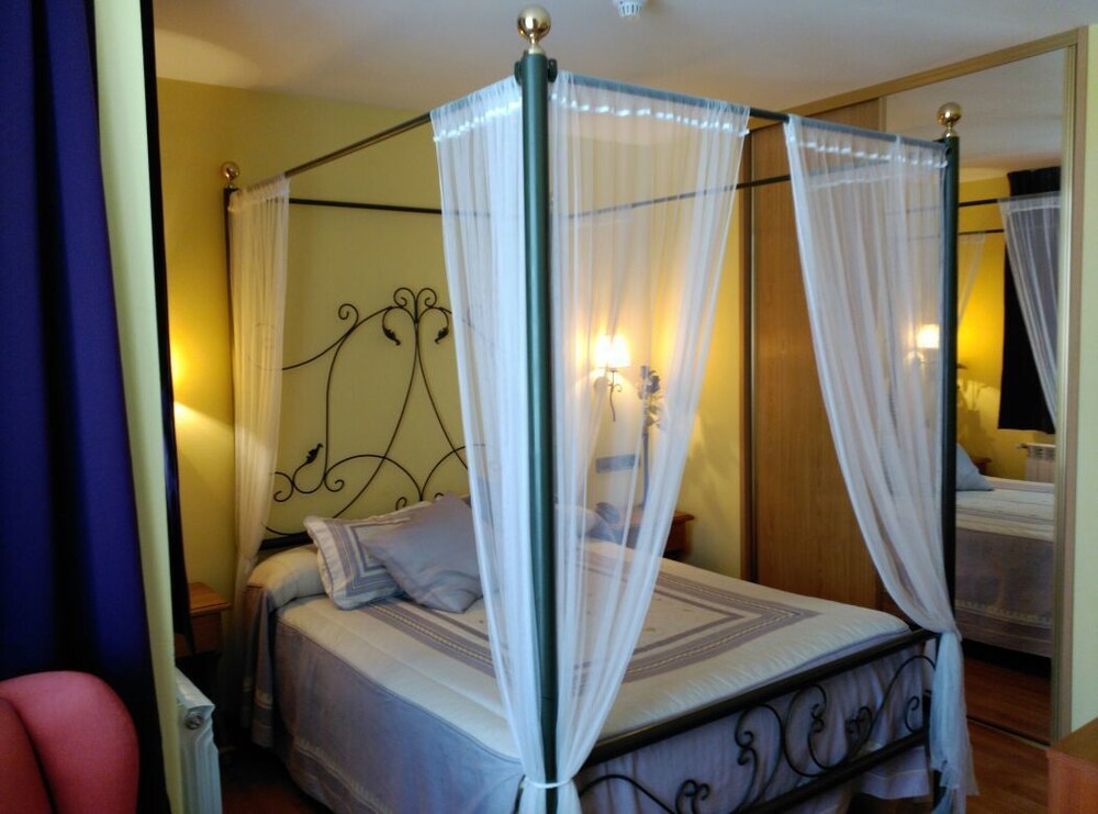 Hotel Virginia Rh — Vinuesa