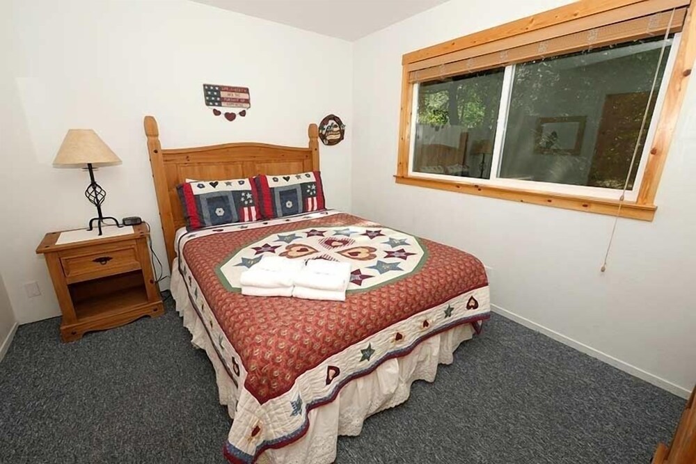 1247 Lester Street - photo 9