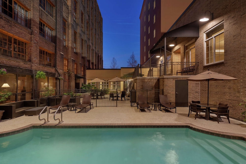 Hampton Inn and Suites New Orleans Convention Center - photo 97