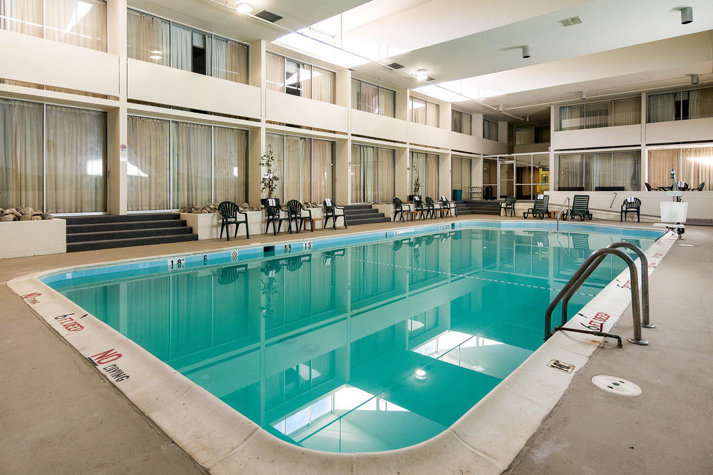 Clarion Inn & Suites By Hampton Convention Center - photo 20