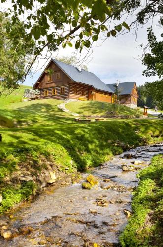 Roubená chalupa Lysečinky A in Trutnov, Czech Republic