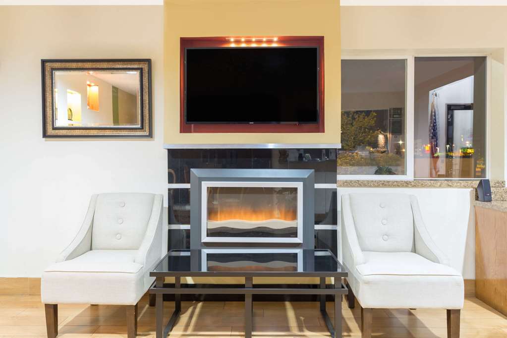 Super 8 by Wyndham Anderson Clemson Area - photo 3