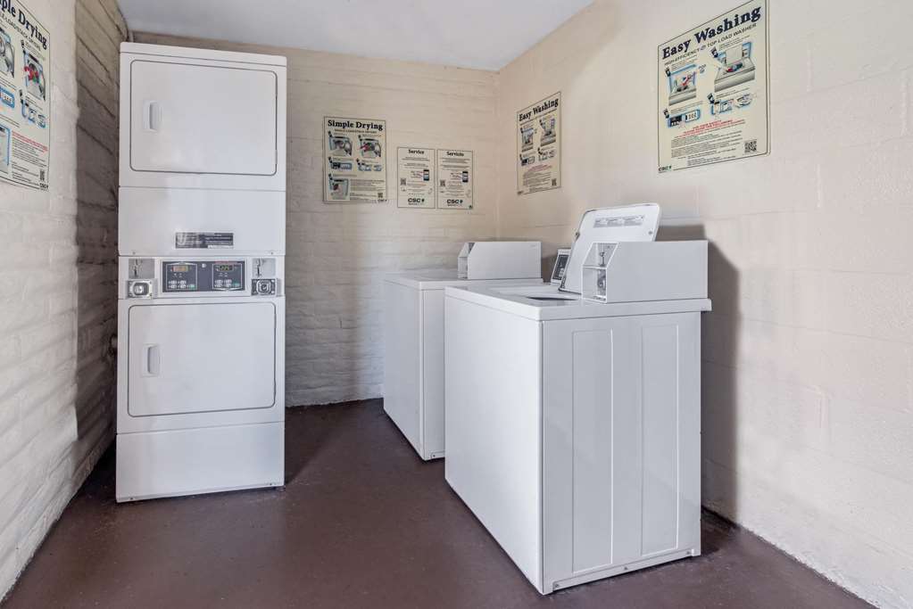 La Quinta Inn by Wyndham Miami Airport North - photo 28
