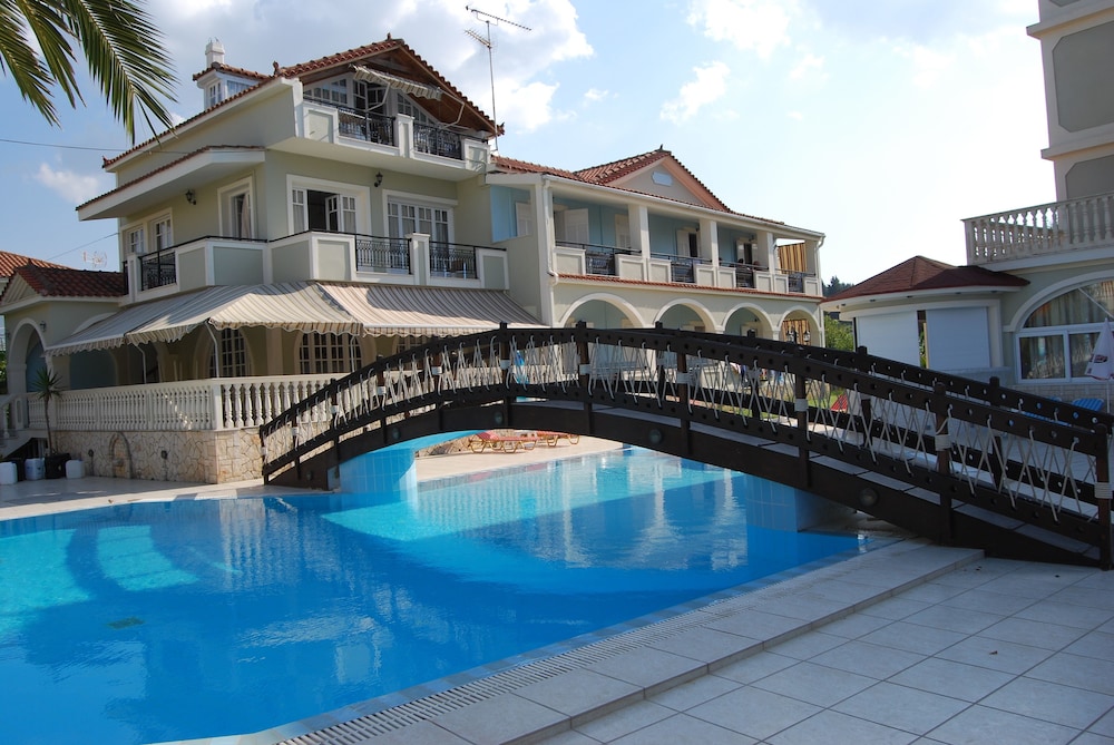 Villa Basil Apart Hotel