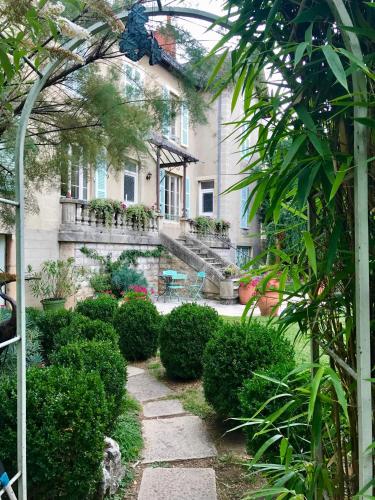 Octroi Saint Jacques in Beaune, France