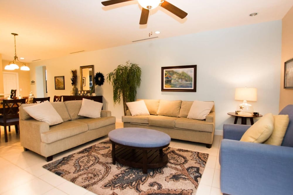 Nicely decorated 3rd floor beauty with pool view balcony in Coco in Sardinal, Costa Rica