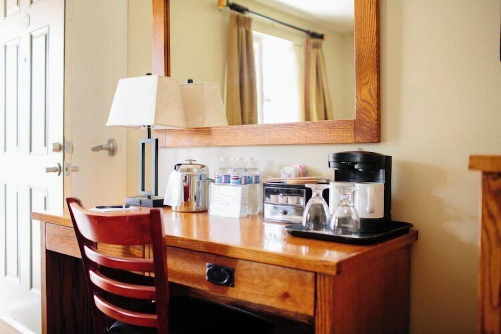 Life Northwest RV & Lodging - photo 10
