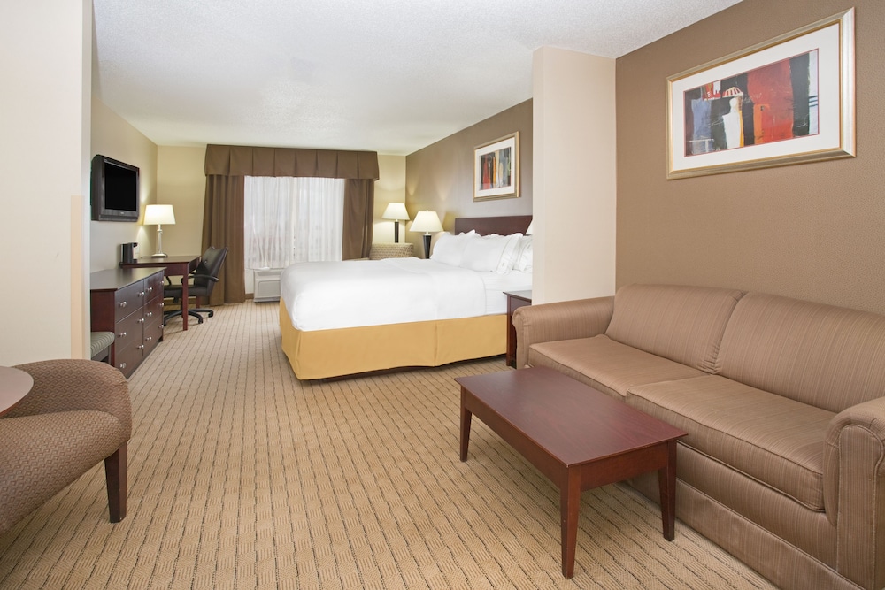 Holiday Inn Express & Suites Minot by IHG - photo 6