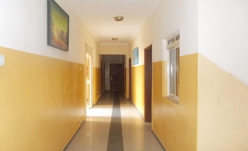 Franphinas Suites and Hotel — Calabar — photo 3